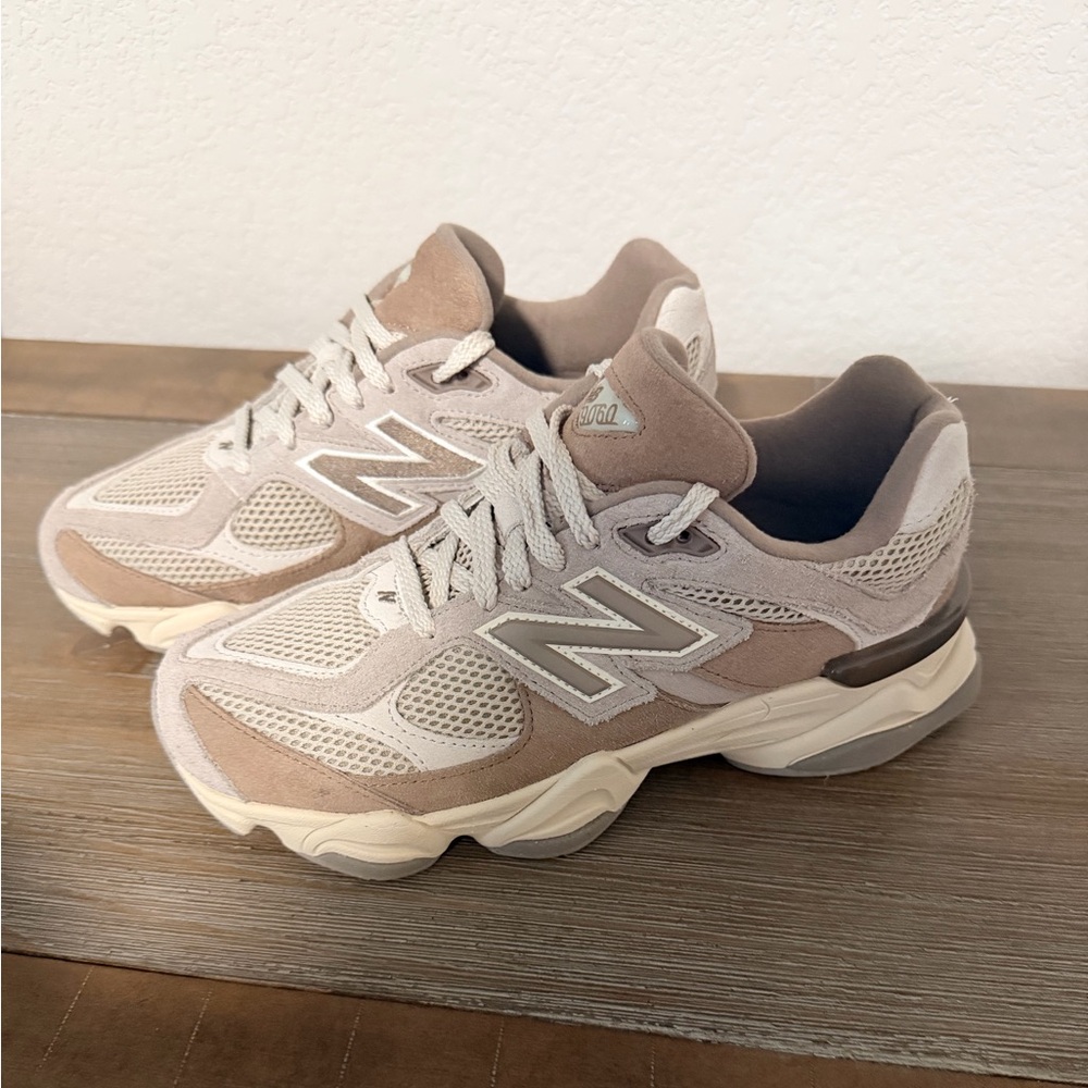 NEW BALANCE 9060 Mushroom
GC9060EX GS